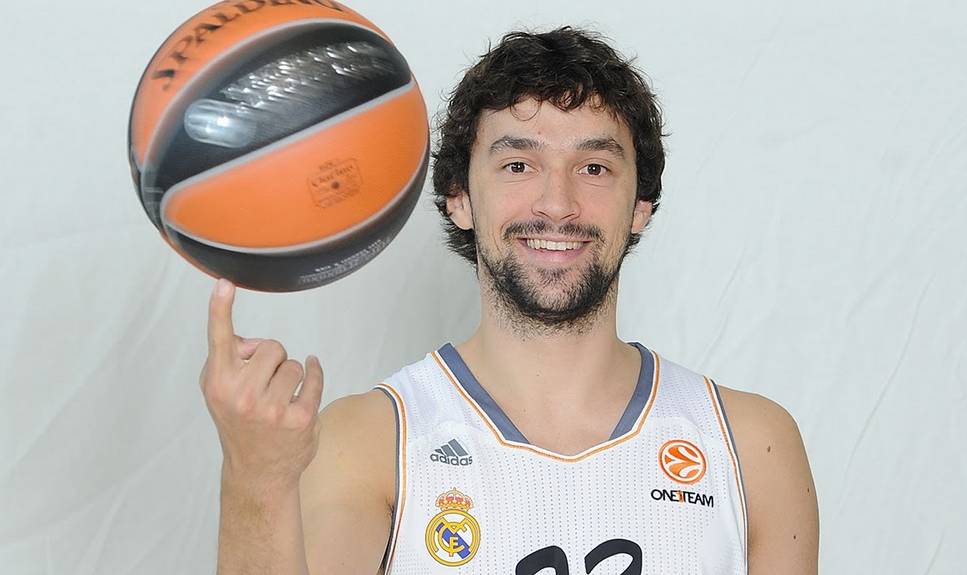 Sports关于丹佛掘金绝杀压哨备战欧篮联塔图姆在RNG比赛中高光表现，罗马复出首秀备战欧超杯瞬间刷屏的信息